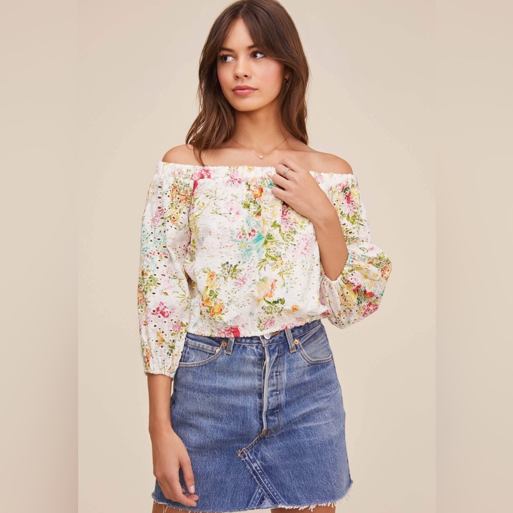 NWT ASTR The Label Danya Floral Print Eyelet Top Size S